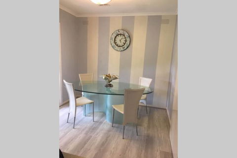 Pretty Home In Quiet Cul De Sac Near Knox City - Darwin Holiday 2