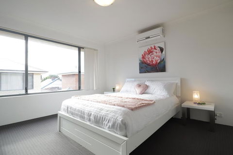 Prime Time Stays Belmont Townhouse - Darwin Holiday 0