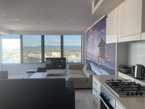 Private Apartment At Surfers Paradise - Darwin Holiday 0