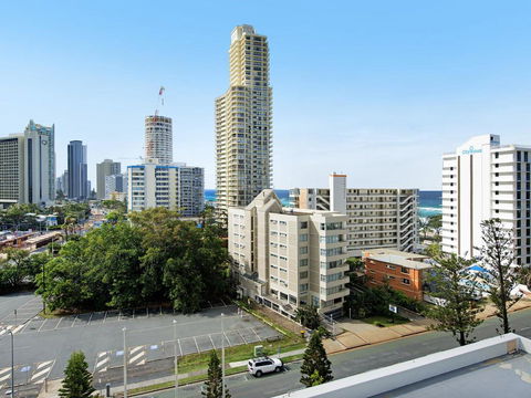 Private Apt In The Heart Of Surfers Paradise - Darwin Holiday 1