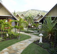 Pure Magnetic Villa 8