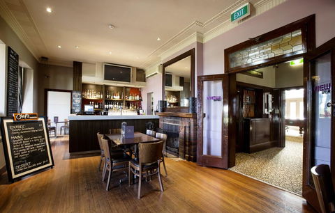Pymble Hotel - Darwin Holiday 2