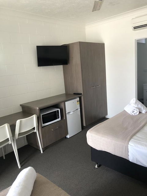 Q Express - Darwin Holiday 3