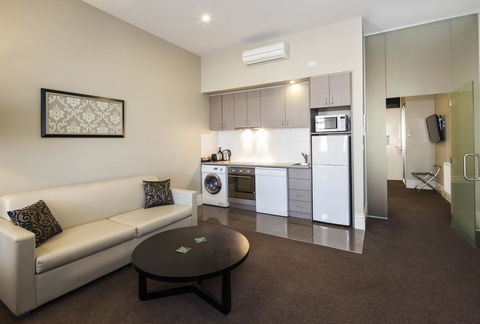Quality Inn The George Hotel Ballarat - Darwin Holiday 2