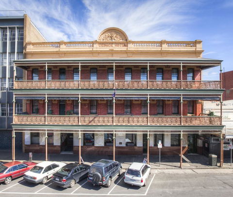 Quality Inn The George Hotel Ballarat - Darwin Holiday 0