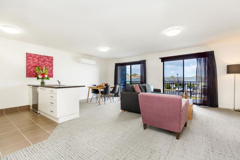 Quest Sale - Darwin Holiday 2