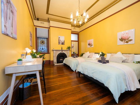 Quiet Quadruple Private Room In Strathfield 3min To Train Station Sleeps 4 - Darwin Holiday 0