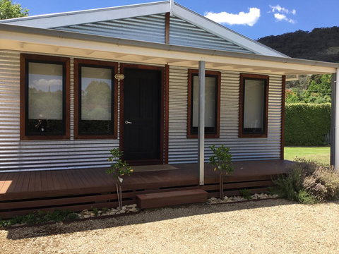 Rail Trail Cottage - Darwin Holiday 2