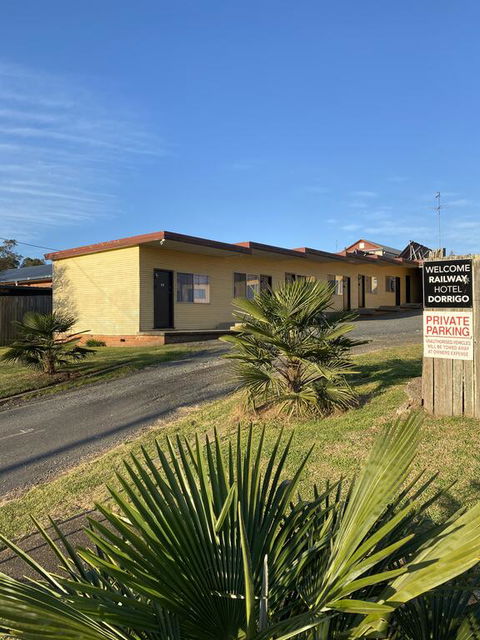 Railway Hotel Dorrigo - Darwin Holiday 0