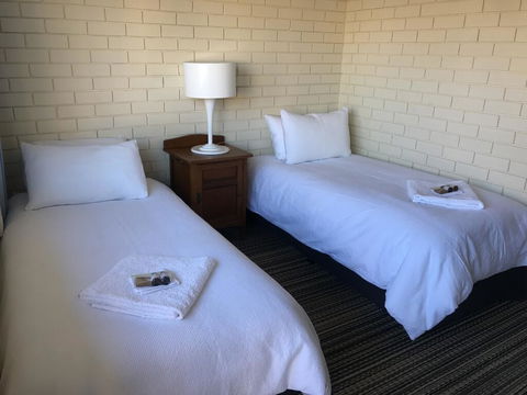 Railway Hotel Dorrigo - Darwin Holiday 1