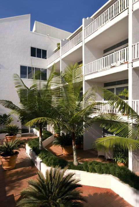 Ramada By Wyndham Cairns City Centre - Darwin Holiday 3