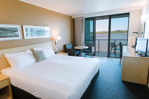 Ramada Hotel & Suites By Wyndham Ballina Byron - Darwin Holiday 2