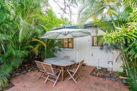 Rare! Modern Unit With Private Fenced Garden Close To The Beach PC4 - Darwin Holiday 2