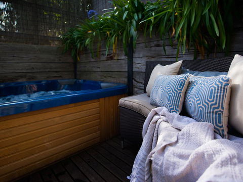 Ravenswood - Darwin Holiday 3