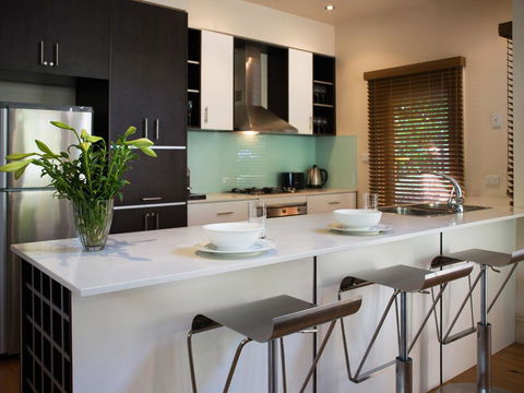 Ravenswood - Darwin Holiday 0