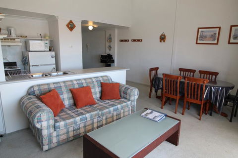 Razorback 1 - Razorback Plaza Jindabyne - Darwin Holiday 1