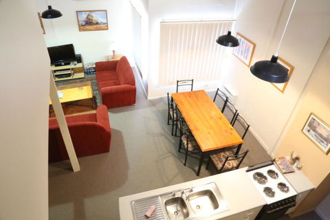 Razorback 2 - Darwin Holiday 1