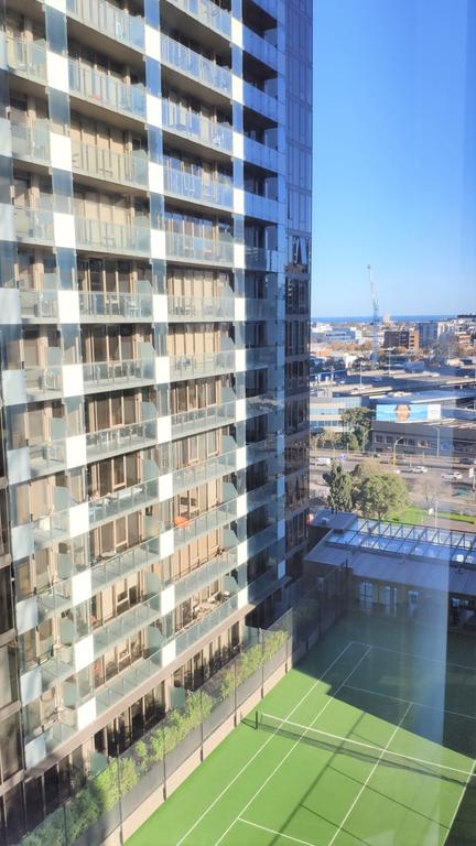 Readyset City Tower Apartments - Darwin Holiday 3
