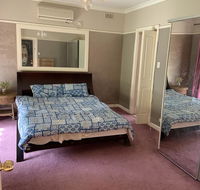 Rebecca self service guest house walk to La Trobe Uni - Darwin Holiday