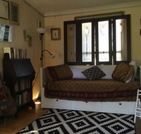 Redhaus Artist Cottage - Darwin Holiday