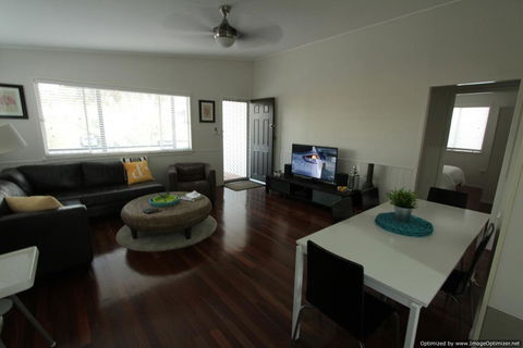 Redland BayBreeze - Darwin Holiday 3