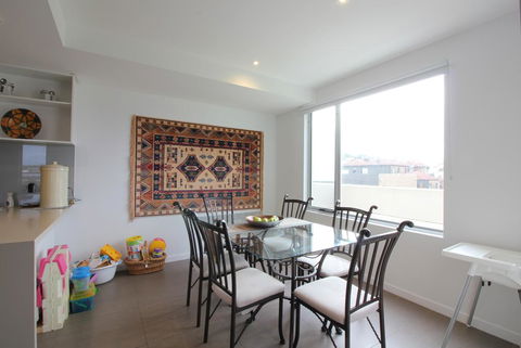 Rejuvenate San Remo - WiFi, Linen, Beach 200m, Family Friendly - Darwin Holiday 2