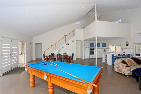 Relax At Falcon By The Bay - Darwin Holiday 0