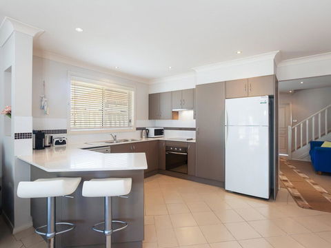 Relax At Pacific', 1/26 Pacific Avenue - Private Duplex With Enclosed Yard - Darwin Holiday 2