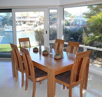 Relax at the Marina - Darwin Holiday