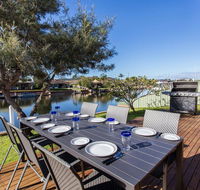 Relaxing Waterfront Property in Quiet Location - Darwin Holiday