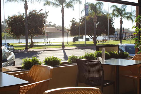 Renmark Hotel Motel - Darwin Holiday 3