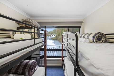 Renmark River Villas And Boats & Bedzzz - Darwin Holiday 3