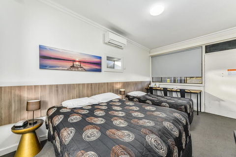 Rest Motels - Darwin Holiday 1