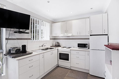 Resthaven Only Meters To Sunset Beach! - Darwin Holiday 2