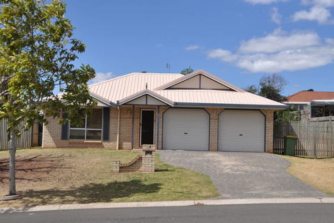 Ridgehouse - Darwin Holiday 0