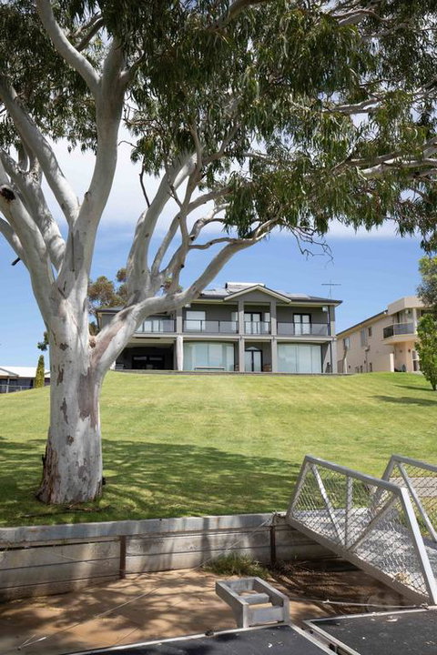 River Devine - Darwin Holiday 3