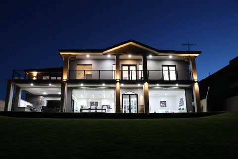 River Devine - Darwin Holiday 1