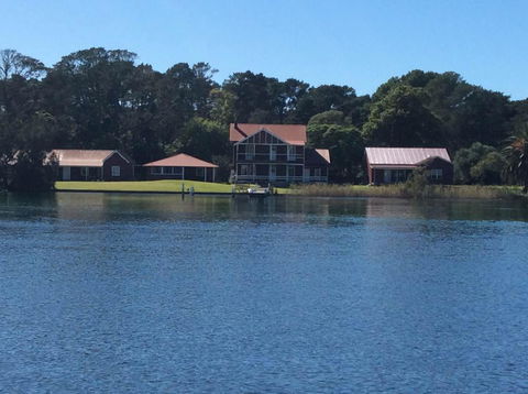 Riverfront Cottage In Booderee National Park At Christians Minde - Darwin Holiday 3