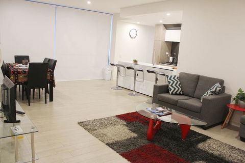 Riverside Apartment Next To Sydney Olympic Park - Darwin Holiday 3