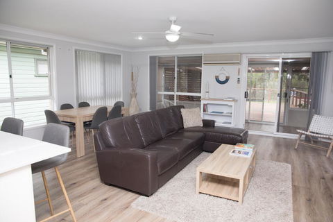 Riverside Haven - Boating, Fishing, Beach, Cafes In Walking Range - Darwin Holiday 2