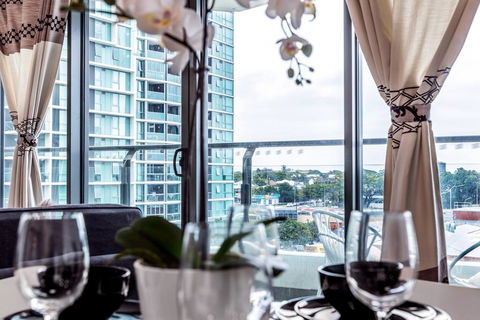 Riverside Living In Portside Wharf Hamilton - Darwin Holiday 3