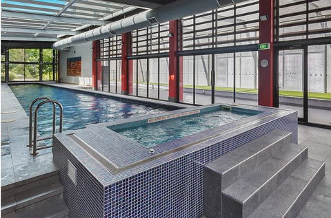 RIVERSIDE RICHMOND LARGE 1 BEDROOM POOLPARKINGNETFLIX - Darwin Holiday 2