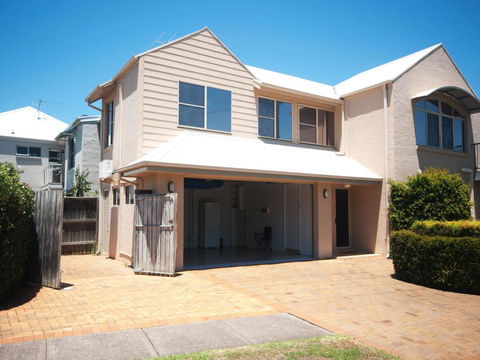 Riverside Views Hawks Nest - Darwin Holiday 1