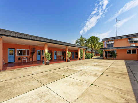 Riviera Motel Bundaberg - Darwin Holiday 1