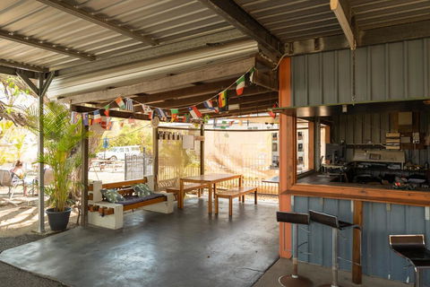 Rockhampton Backpackers YHA - Darwin Holiday 1