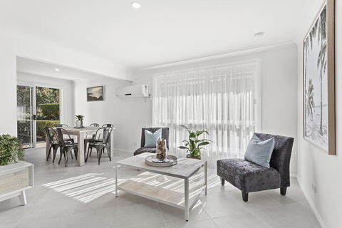 Rocky Point Road, Fingal Retreat, 01, 138 - Darwin Holiday 2