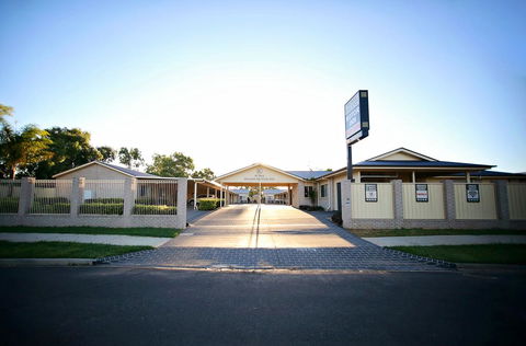 Roma Inland Motor Inn - Darwin Holiday 0