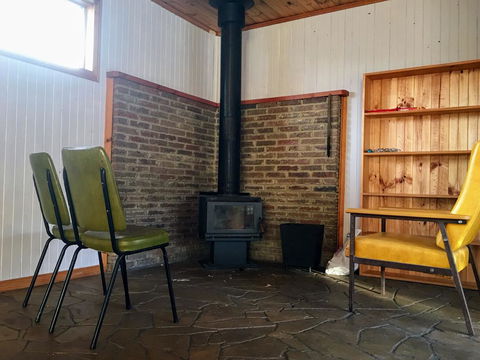 Romantic Getaway With Spa And Wifi - Pet Friendly - Darwin Holiday 1