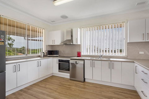 Ronald Avenue, 57 - Darwin Holiday 3