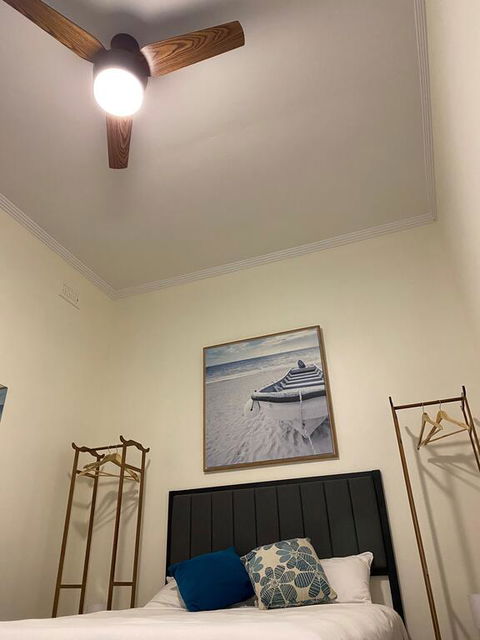 Rooms At Carboni's - Darwin Holiday 1